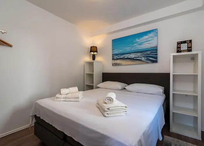 Delux Eva * Trogir