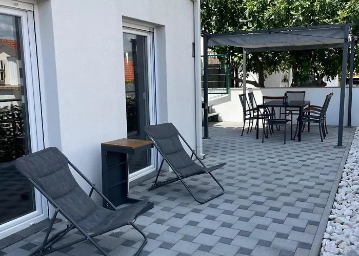 Delux Eva Trogir