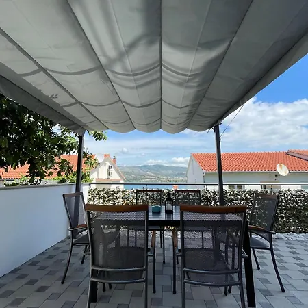 Delux Eva * Trogir