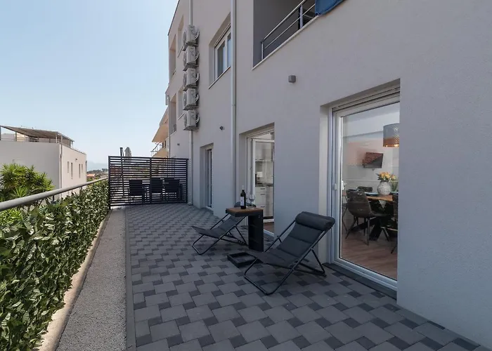 Delux Eva Apartment Trogir